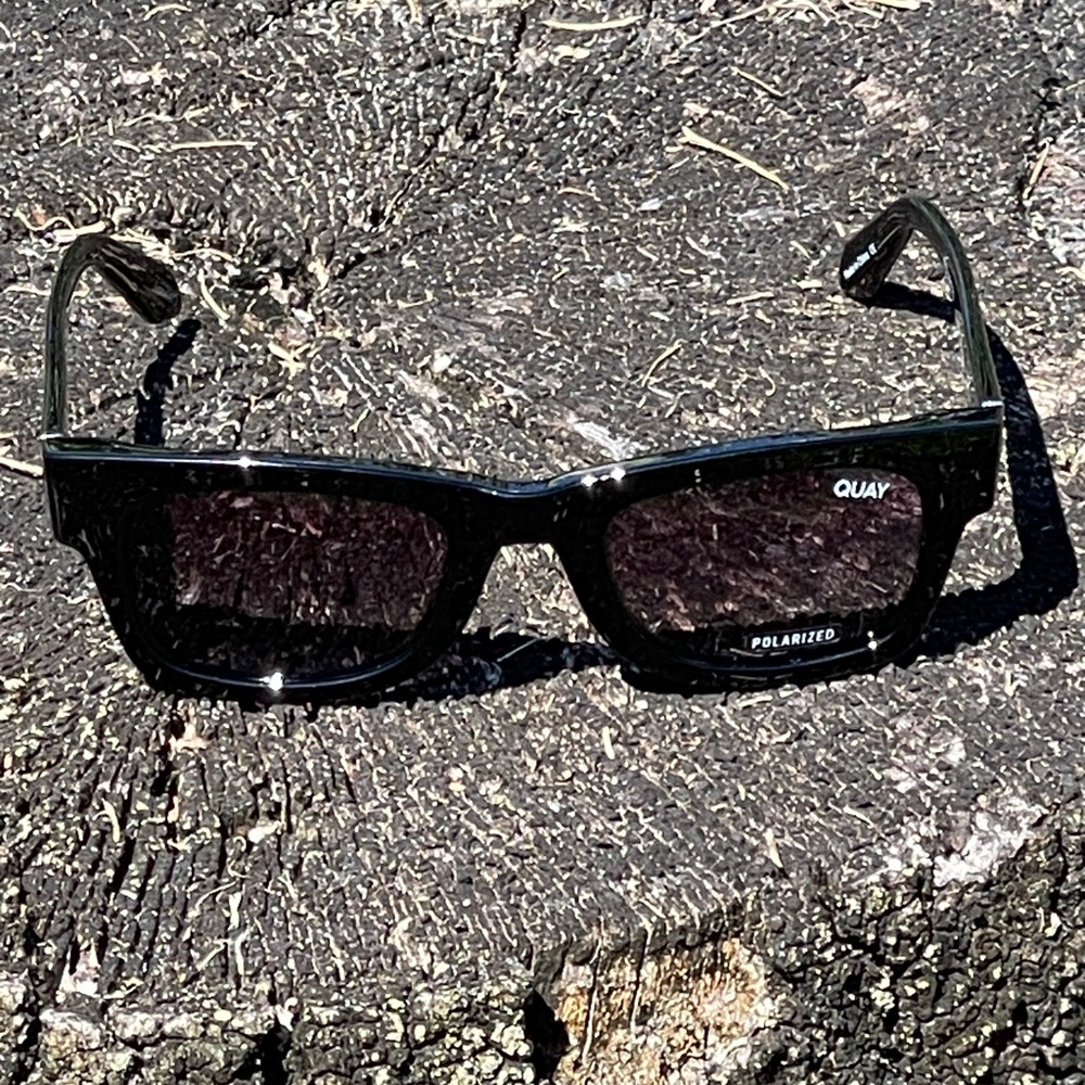 QUAY AUSTRALIA Makin Moves In Black/Smoke 100% Polarized - Picture 9 of 13